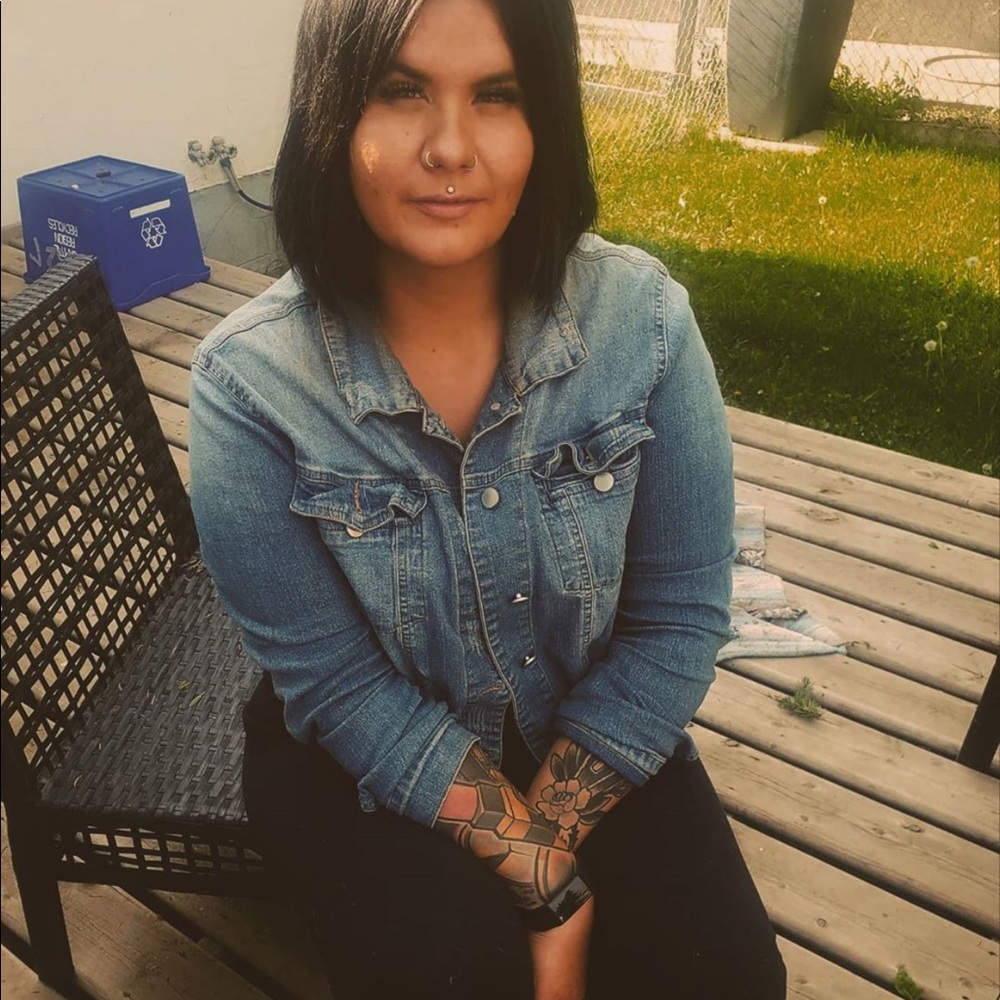 Meet your Posher, Nadia